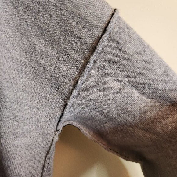 Rag & Bone Gray Extra Fine Merino Wool Distressed V Neck Sweater Size S - Picture 3 of 7